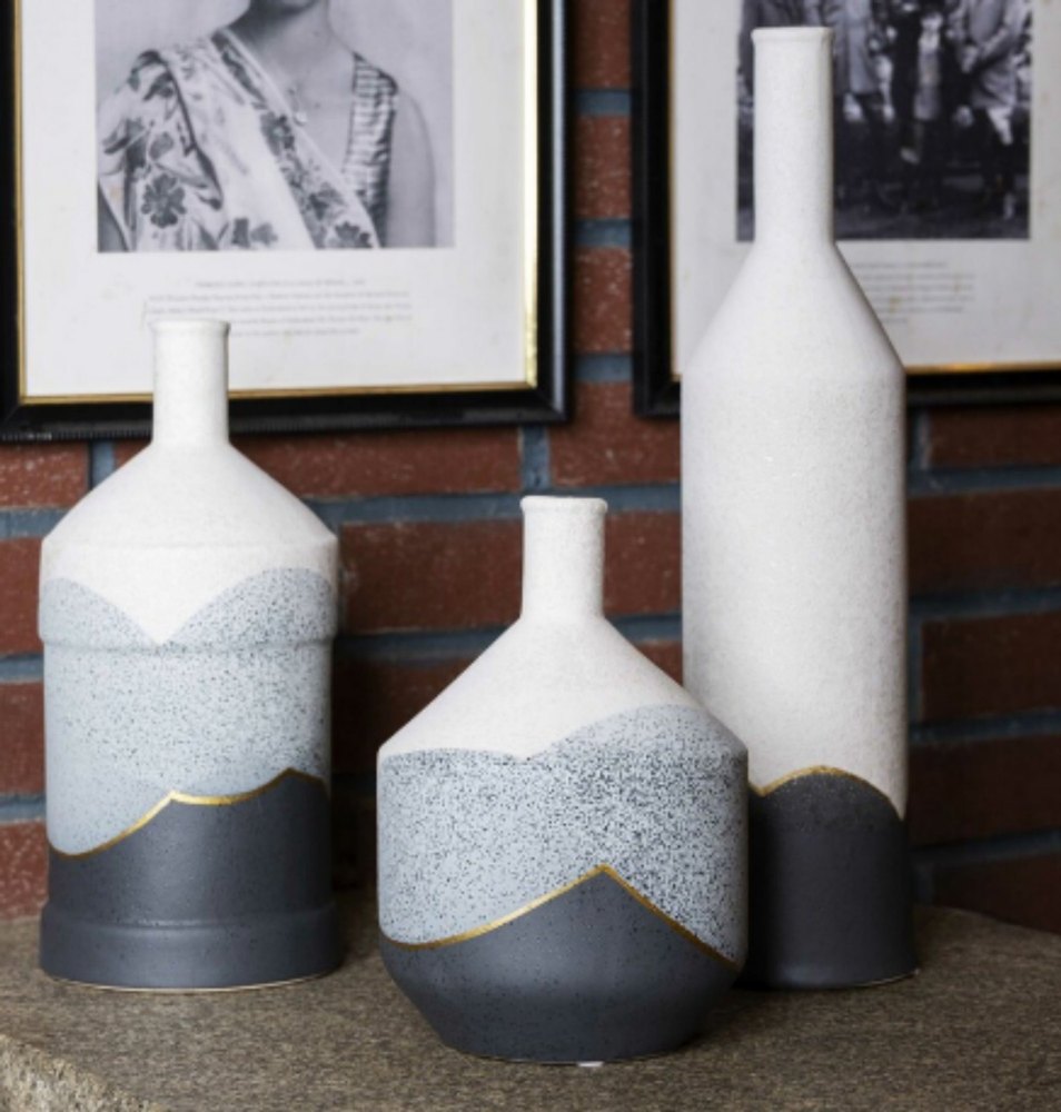 Black Bottle Vase